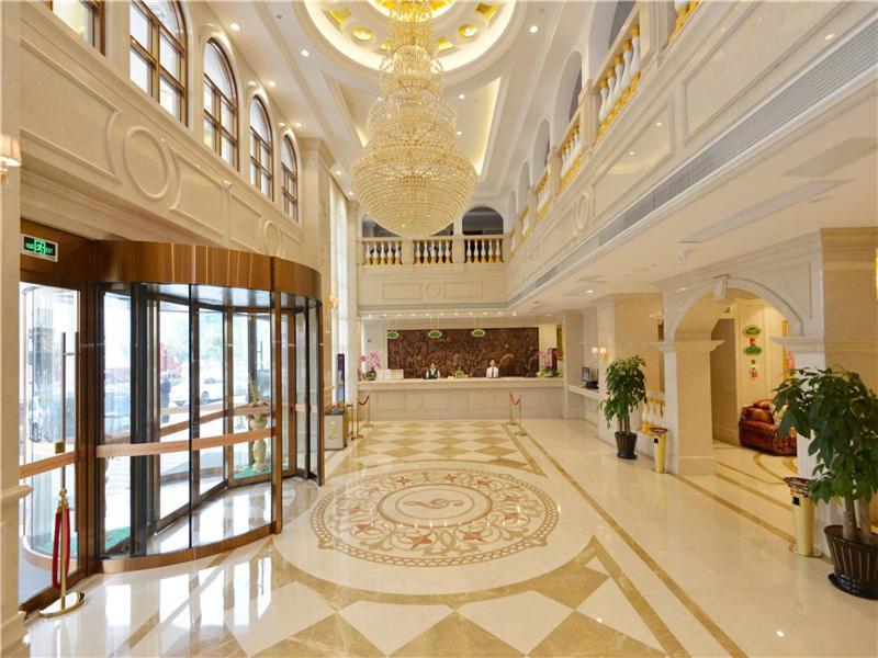 Vienna International Hotel Shanghai International Tourism And Resorts Zone Екстериор снимка